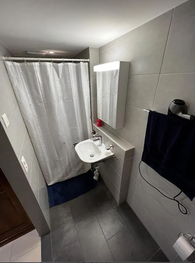 Cozy New Flat 40Sqm, Onfront Busstation, 10Min To Centre Apartment Basel
