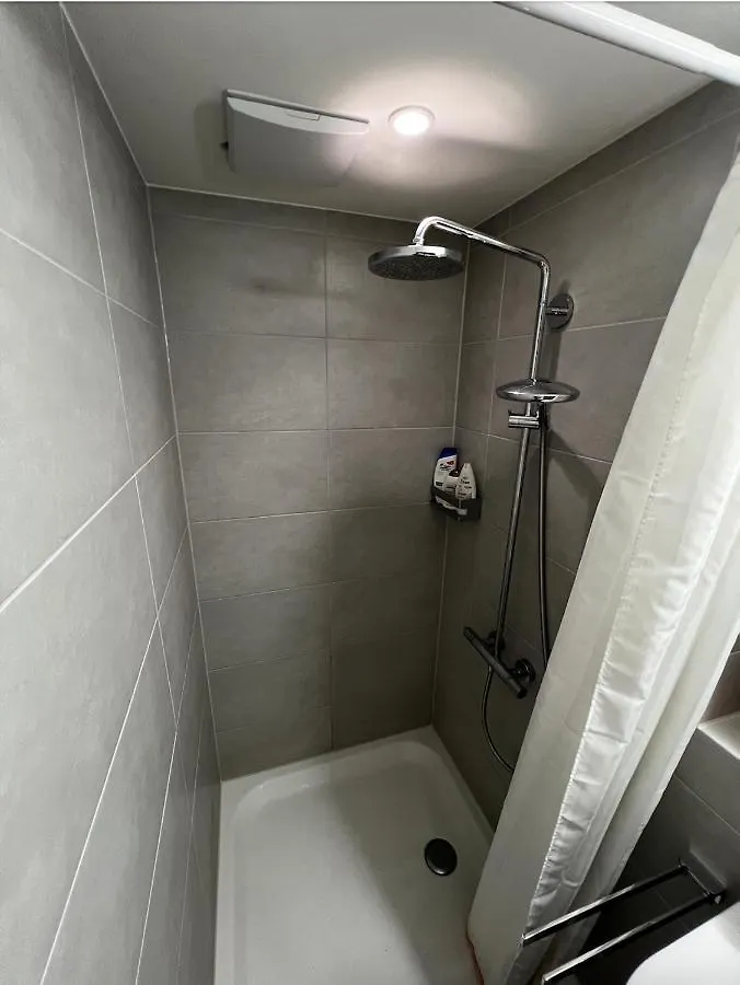 Cozy New Flat 40Sqm, Onfront Busstation, 10Min To Centre Apartment Basel